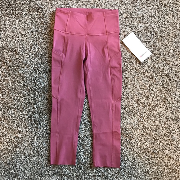 lululemon athletica Pants - Lululemon fast and free 19” crop Cool Cherry
